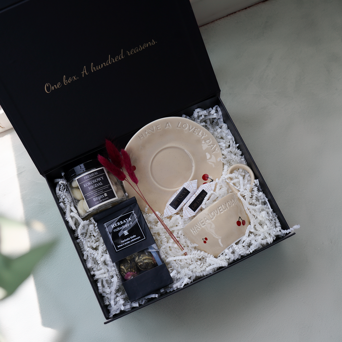 Lovely Day Box