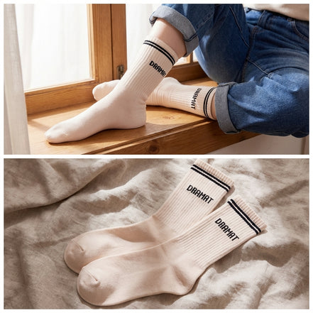 Skarpety damskie sportowe z napisami | Nadwyraz